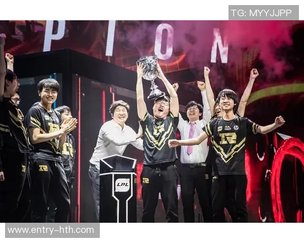 RNG战队在王者荣耀中的配合创新与战术变革引发热议 RNG战队在王者荣耀中的配合创新与战术变革引发热议